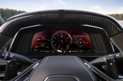 Chevy, Chevy stops Corvette sales over a glitch you’d never notice until it matters