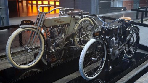 Why Harley-Davidson's switch to V-twins was harder than just adding another cylinder