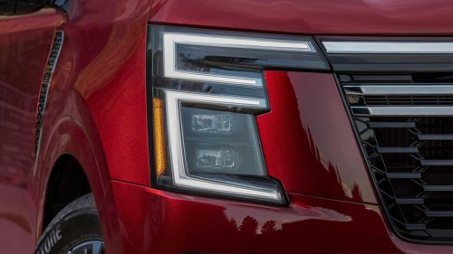 The three-row SUV nobody recommends that owners actually keep for 200,000 miles