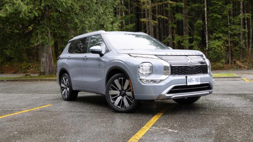 2026 Nissan Rogue PHEV vs. 2026 Mitsubishi Outlander PHEV: Three-row SUVs compared