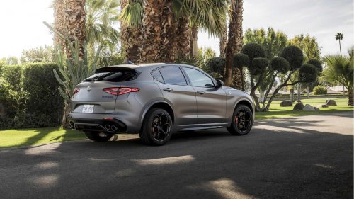 Used Alfa Romeo 2.9L V6 Stelvio is the SUV that feels like a sports car