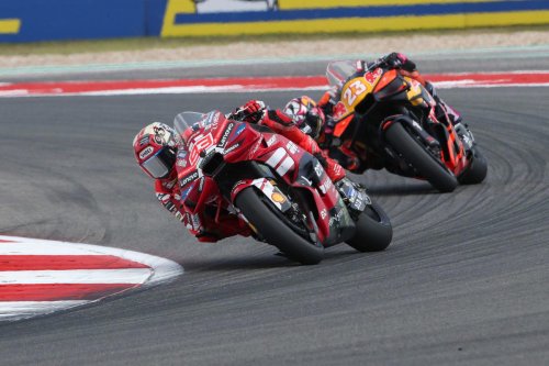 Davide Tardozzi, contundente ante el bajón de Marc Márquez y su Ducati: "No está al 100%"