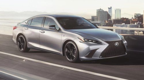 Toyota Crown vs. Lexus ES: How do these premium sedans compare?