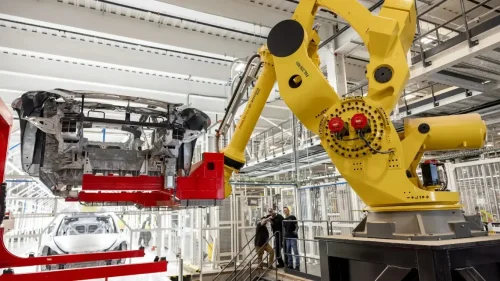 Tesla tiene un serio problema y es que produce más que vende, por lo que ha generado el mayor déficit de inventario en años