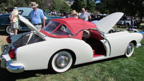 You’ve probably never heard of the 1954 Kaiser Darrin but its doors slide into the fenders