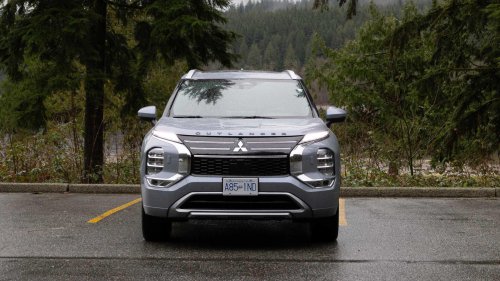 2026 Nissan Rogue PHEV vs. 2026 Mitsubishi Outlander PHEV: Three-row SUVs compared