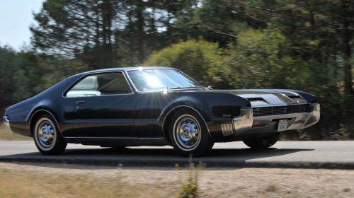 5 muscle cars from the '60s that look even cooler today