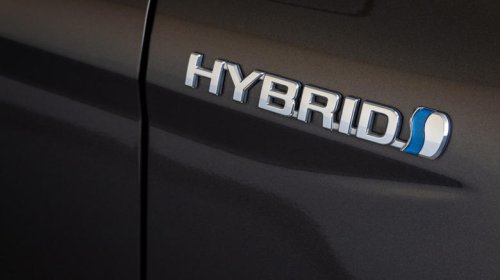 Consumer Reports says EV reliability is still a problem for these reasons