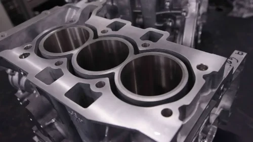 Los expertos aclaran qué motor dura más: uno de cuatro cilindros, uno de cuatro con turbo o uno de tres cilindros atmosférico