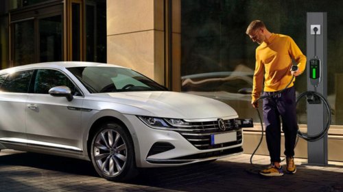 El cargador portátil para coches eléctricos más vendido en Amazon promete un ahorro de hasta el 50% en la factura de la luz