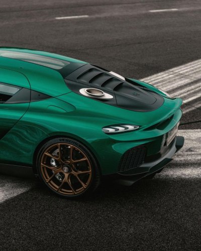 El coche familiar más bestia del mercado inicia su producción: hagan sus reservas