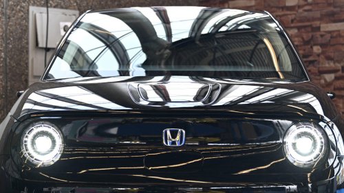 20 modern car designs that are blatant rip-offs of the classics