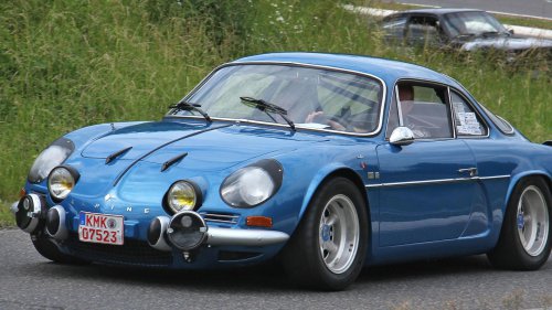 20 modern car designs that are blatant rip-offs of the classics