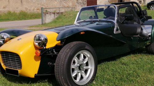 20 modern car designs that are blatant rip-offs of the classics
