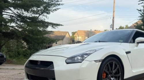 Nissan | Nissan GT-R | Surely all 14 previous owners took special care of this $49,500 Nissan GT-R
