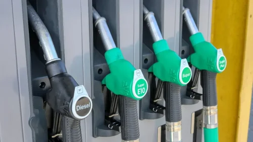 Desabastecimiento de diésel y gasolina en algunas estaciones: primeros problemas y limitaciones de suministro