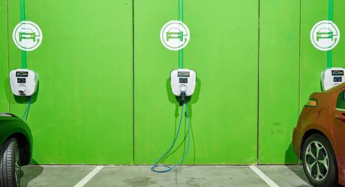 España se prepara para el coche eléctrico: en 2026 la red de recarga ha crecido y supera los 55.000 puntos