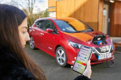 Cómo cargar tu coche eléctrico desde casa, además de las ventajas