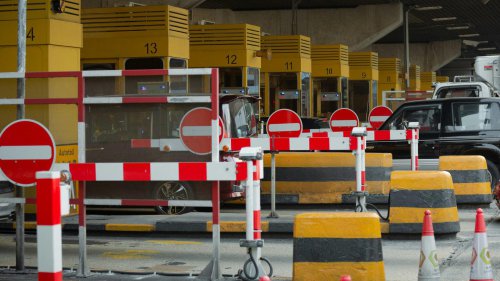 20 reasons it’s time to give up the highway (and stick to local roads)