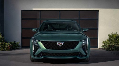There's only one RWD V8 sedan left in America