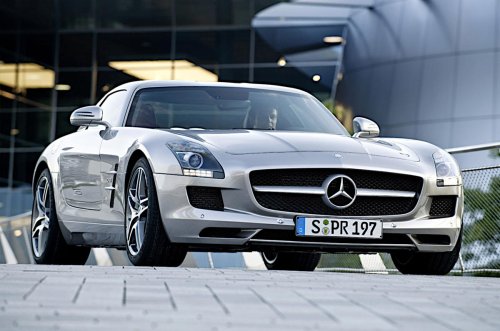 24 F1 safety cars