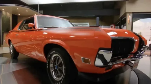 Forget the Hellcat: These 10 classic muscle cars deliver more soul, style, and daily driving joy. Are they actually better?