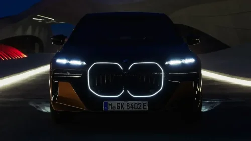 El próximo BMW i7 va a estar ligado a Bugatti, pero no como imaginas. La razón está en la fábrica de Mate Rimac