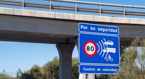 La DGT anula las multas impuestas por un radar en este tramo de la A-7 tras recibir denuncias por un fallo en la señalización