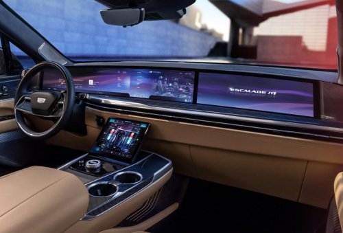 The 4 best luxury infotainment systems made today