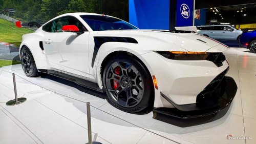 Ford, New York Auto Show, Ford shows Dark Horse SC and GTD Spirit of America at New York Auto Show