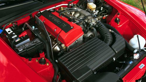 Why a boxer is better than an inline engine