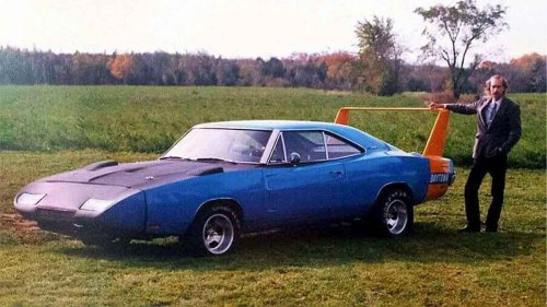 17 light ’em up photos of vintage muscle cars