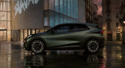 Cupra | Nuevo Cupra Raval: así es el urbano eléctrico que lleva el carácter deportivo y macarra de la marca al corazón de la ciudad