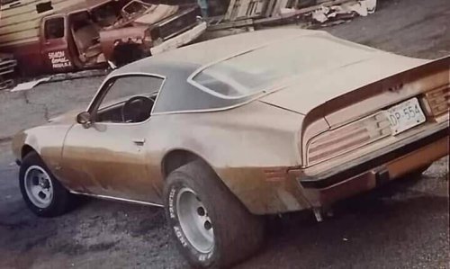 17 light ’em up photos of vintage muscle cars