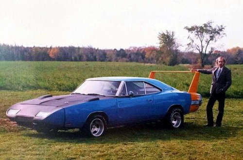 17 light ’em up photos of vintage muscle cars