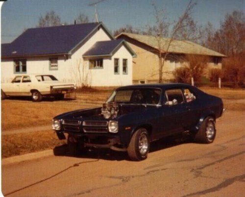 17 light ’em up photos of vintage muscle cars