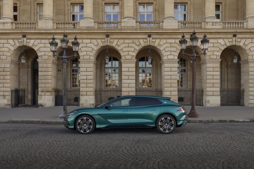 Denza irrumpe en Europa: así son sus nuevos eléctricos premium que desafían a Tesla y Mercedes