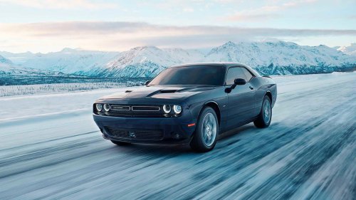 Dodge's V6-powered Challenger SXT could be the bargain muscle car you're looking for