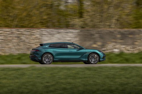 Denza irrumpe en Europa: así son sus nuevos eléctricos premium que desafían a Tesla y Mercedes