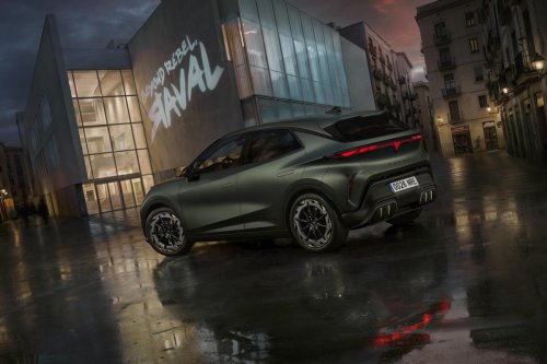 Cupra Raval: irrumpe como el eléctrico urbano más deportivo y, sobre todo, más accesible de la marca