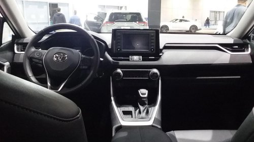 10 reasons a RAV4 is still a smart choice &amp; 10 reasons you should forget about it