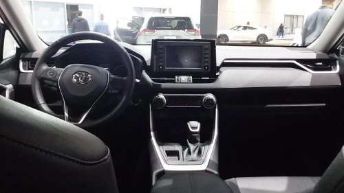 10 reasons a RAV4 is still a smart choice &amp; 10 reasons you should forget about it