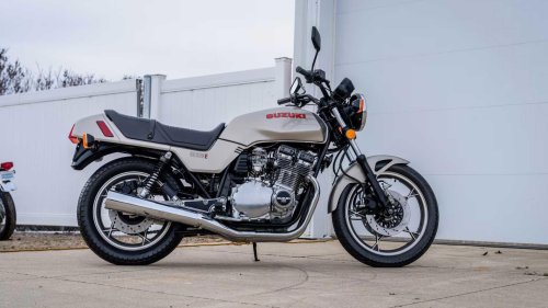 The first production bike to run a 10-second quarter mile