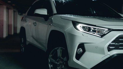 10 reasons a RAV4 is still a smart choice &amp; 10 reasons you should forget about it