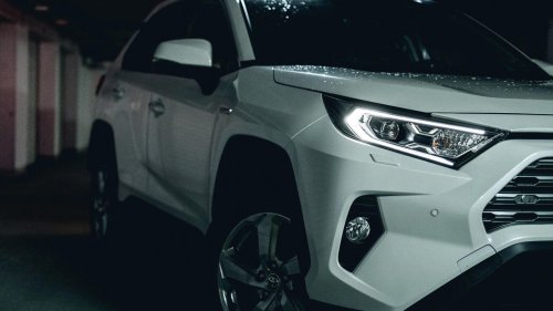 10 reasons a RAV4 is still a smart choice &amp; 10 reasons you should forget about it
