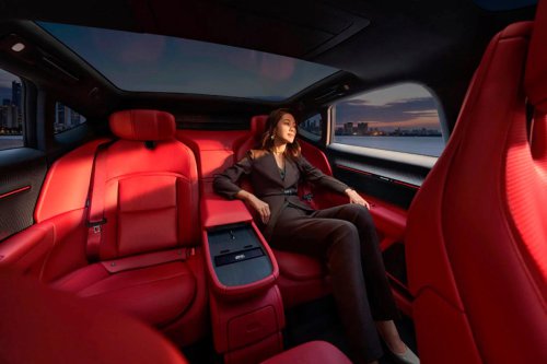 Casi 1.000 CV y de 0 a 100 en 2,7 segundos: el nuevo Avatr 12 es un misil eléctrico con tecnología de HUAWEI