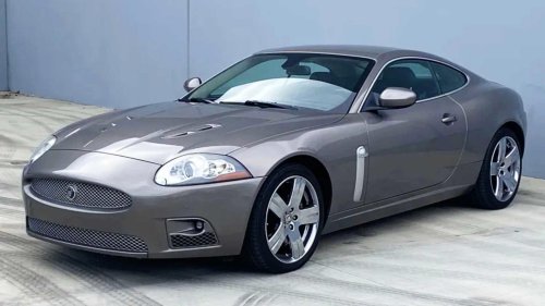 Jaguar XKR: The supercharged grand tourer bargain