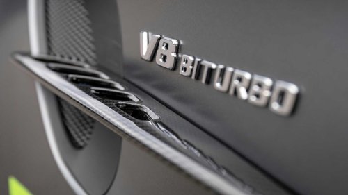 Mercedes-Benz, Mercedes-Benz S-Class, Mercedes-Benz S-Class: The last V8 sedan standing