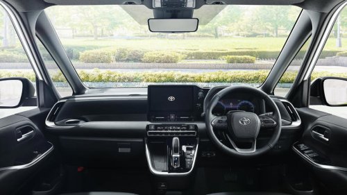 トヨタがミニバン「ノア」を一部改良 エアロデザインの新グレード「S-X」を新規設定