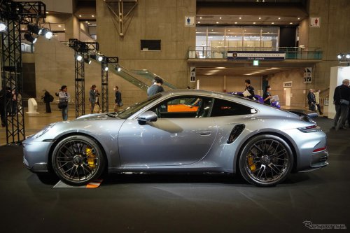ポルシェ「911ターボS」新型が日本初公開、史上最強の711psツインターボハイブリッド搭載、3635万円から